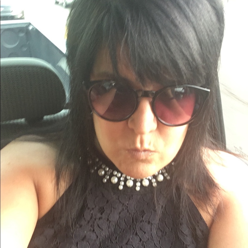 Meet your Posher, Sandra